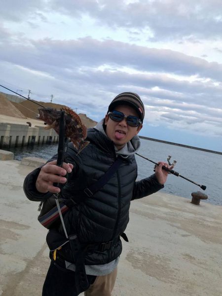 ポイッとして落としたらコンッ☺